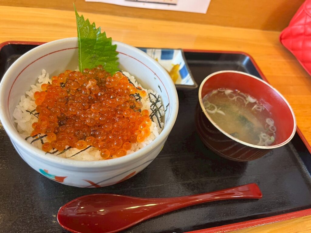 いくら丼