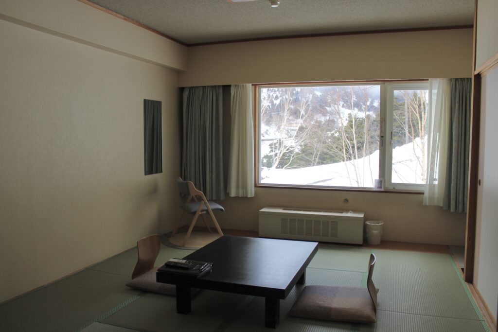 万座ホテルジュラクの客室