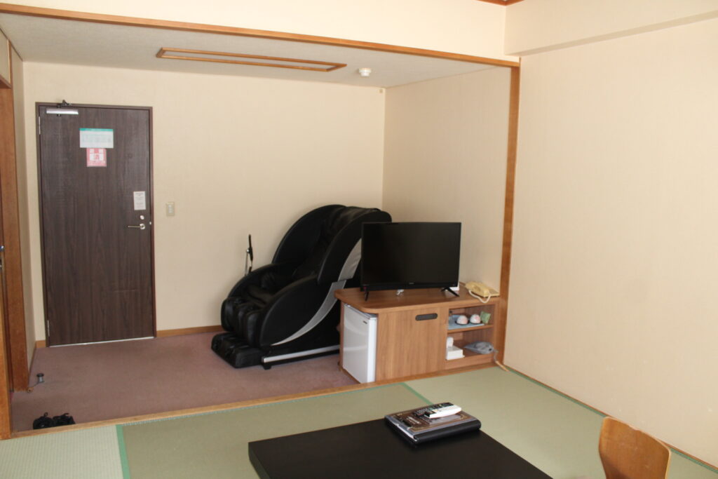 万座ホテルジュラクの和室。