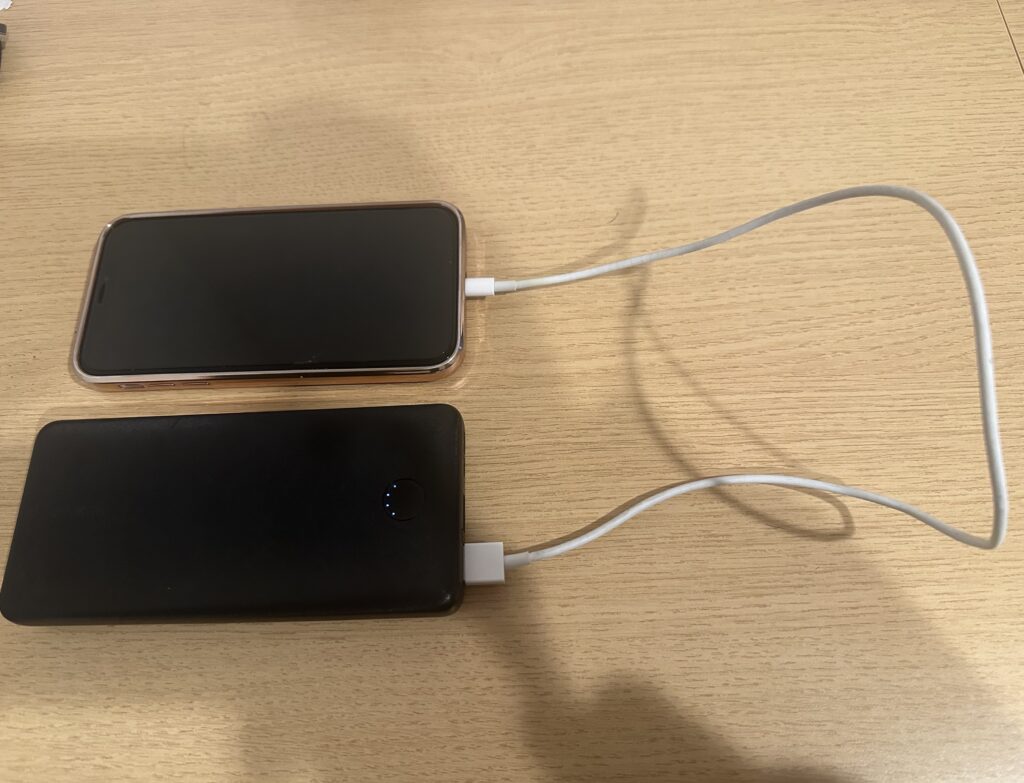 モバイルバッテリー使用中