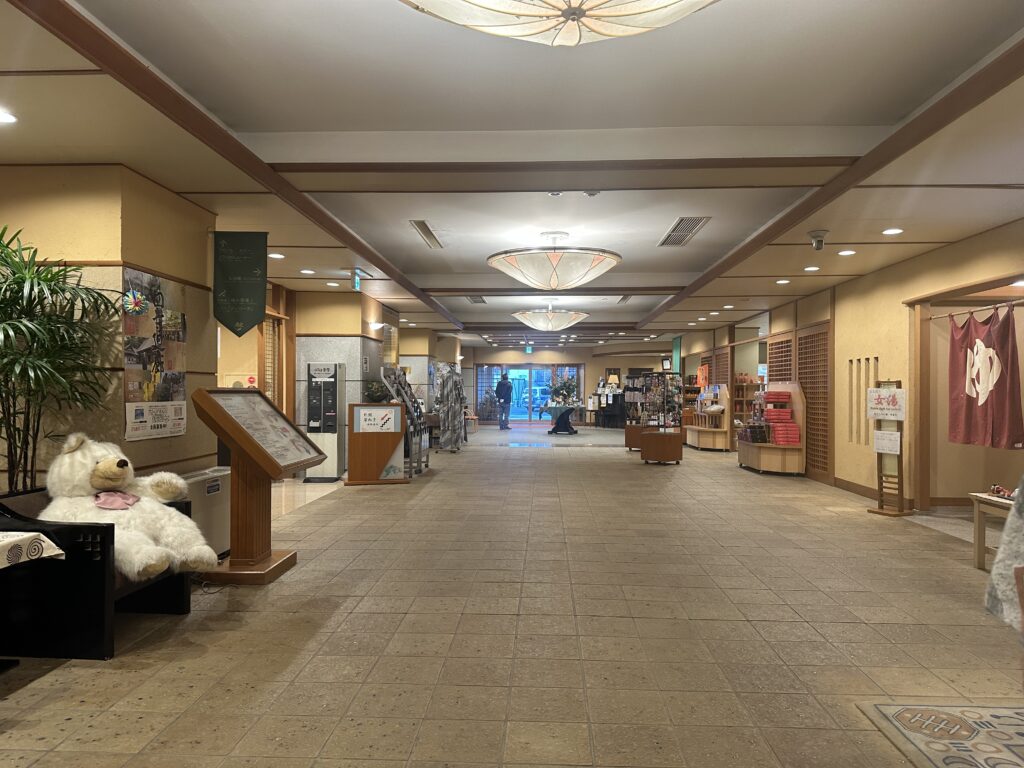 新富亭のロビー。