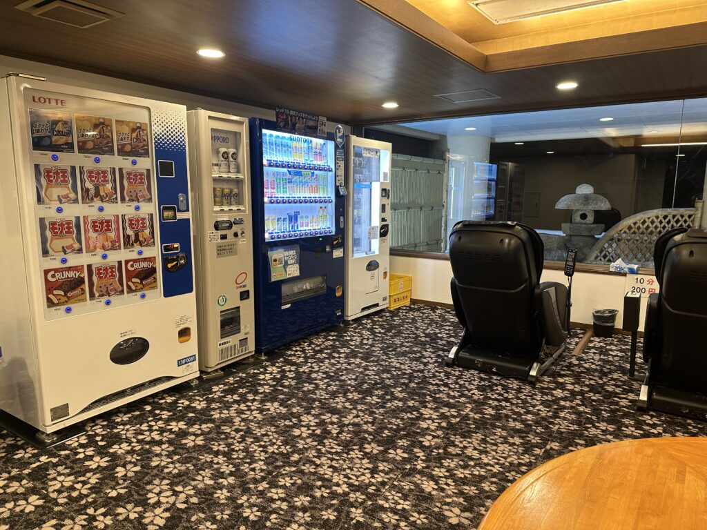 東山パークホテルの自販機。