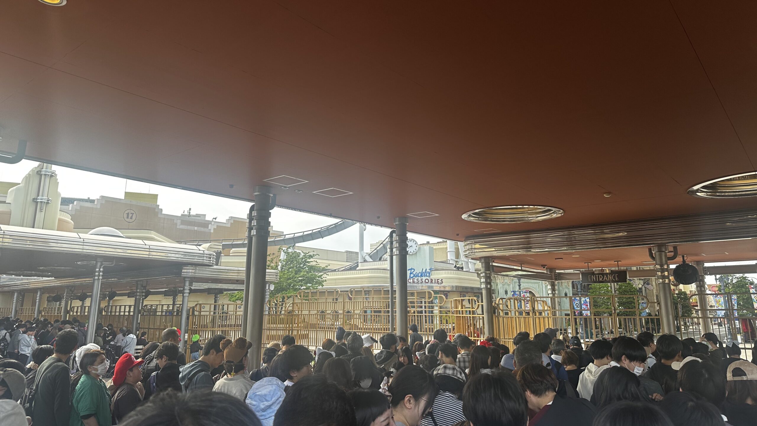 USJ開園前の混雑状況
