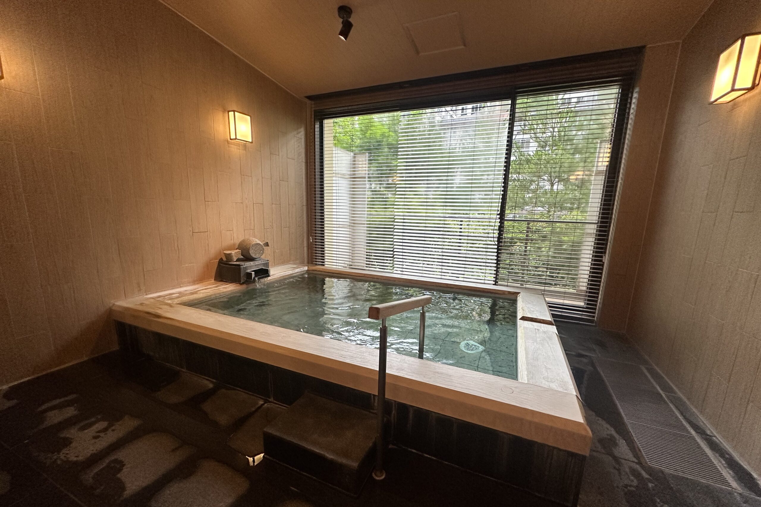あさやの貸切露天風呂