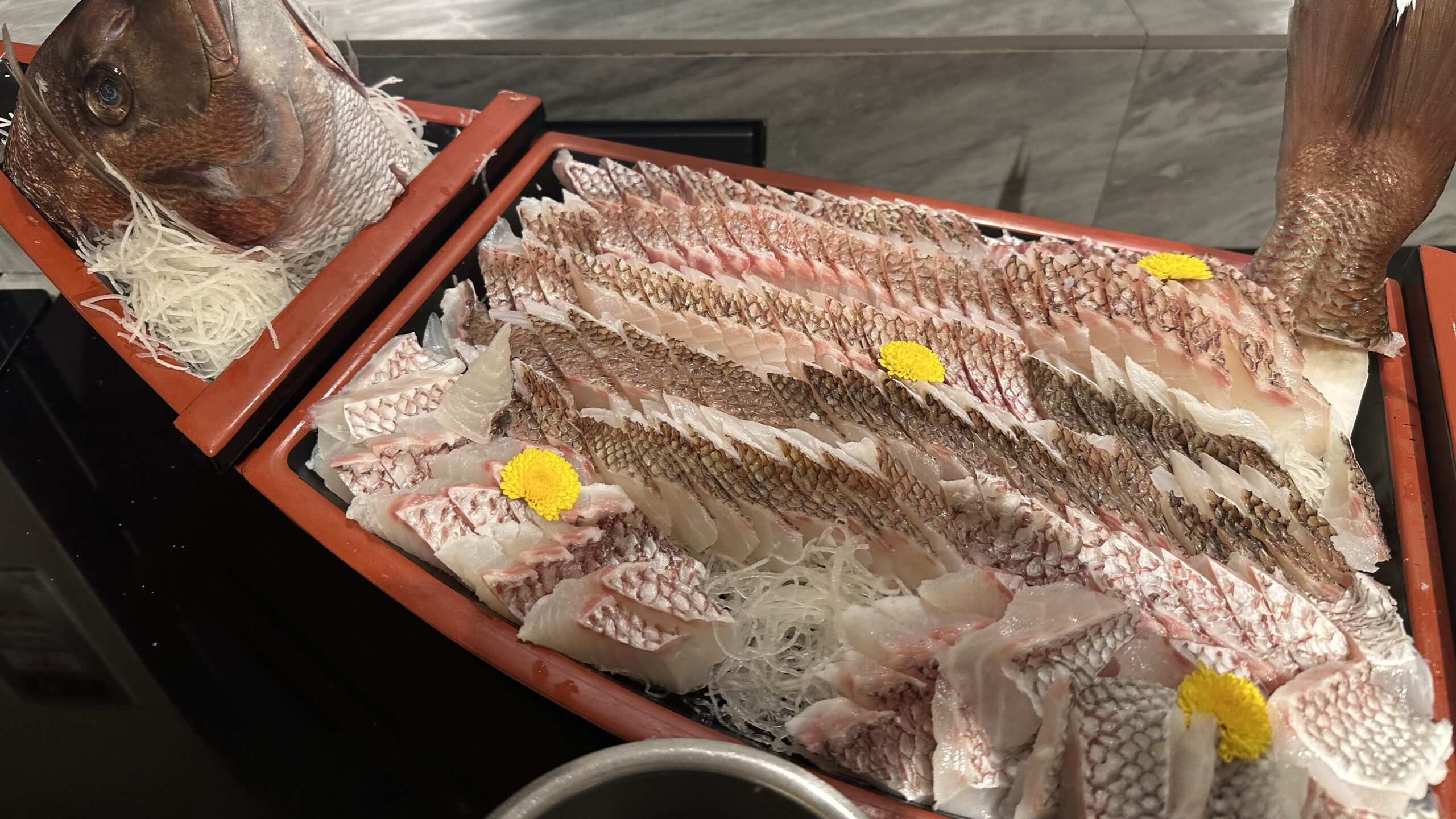 鯛の刺身