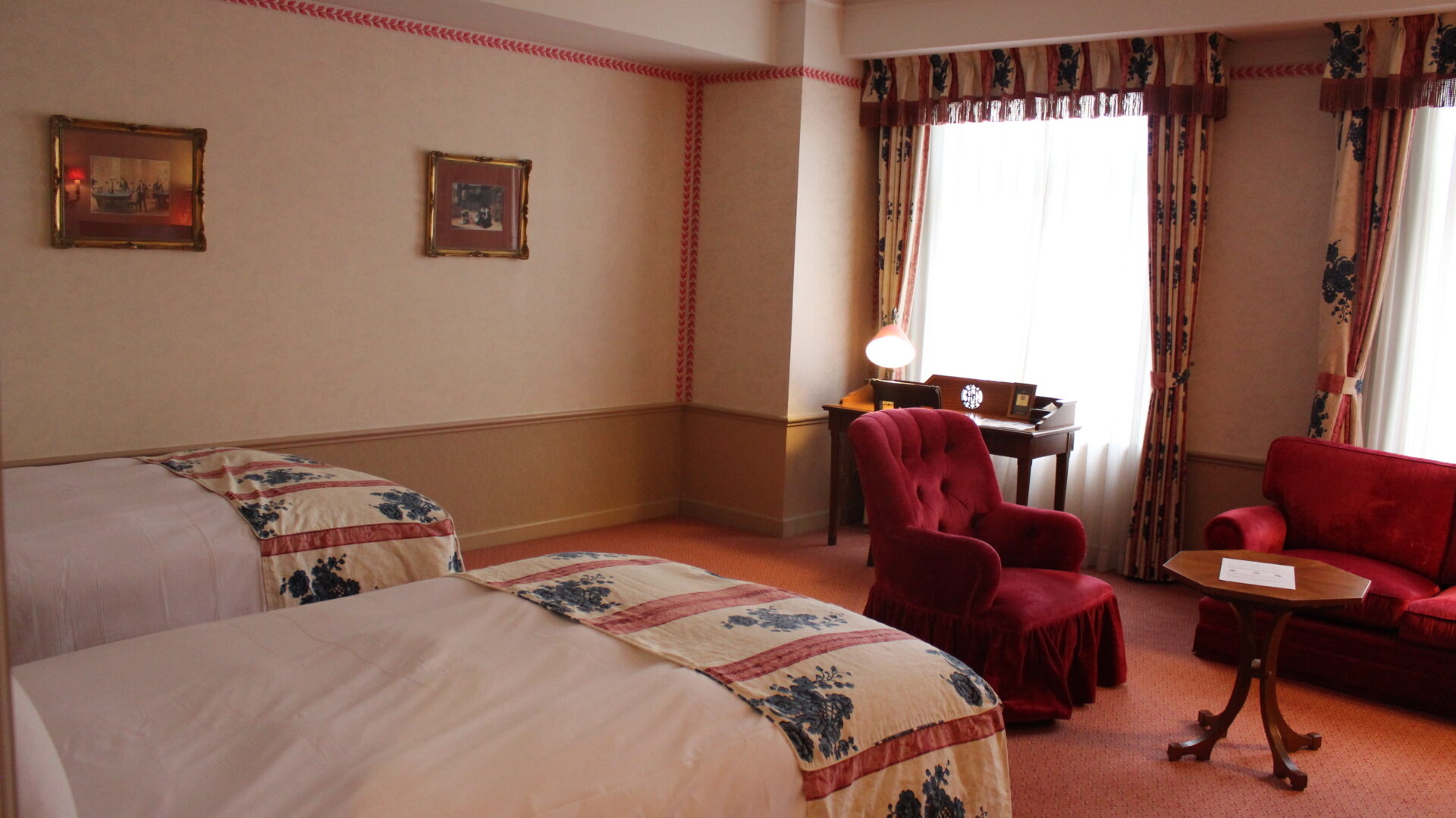 ホテルヨーロッパの客室。